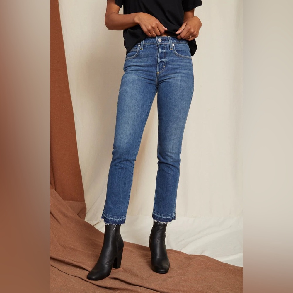 AMO Babe Slim High Rise Button Fly Exposed Hem Jeans in True Blue, Size 28